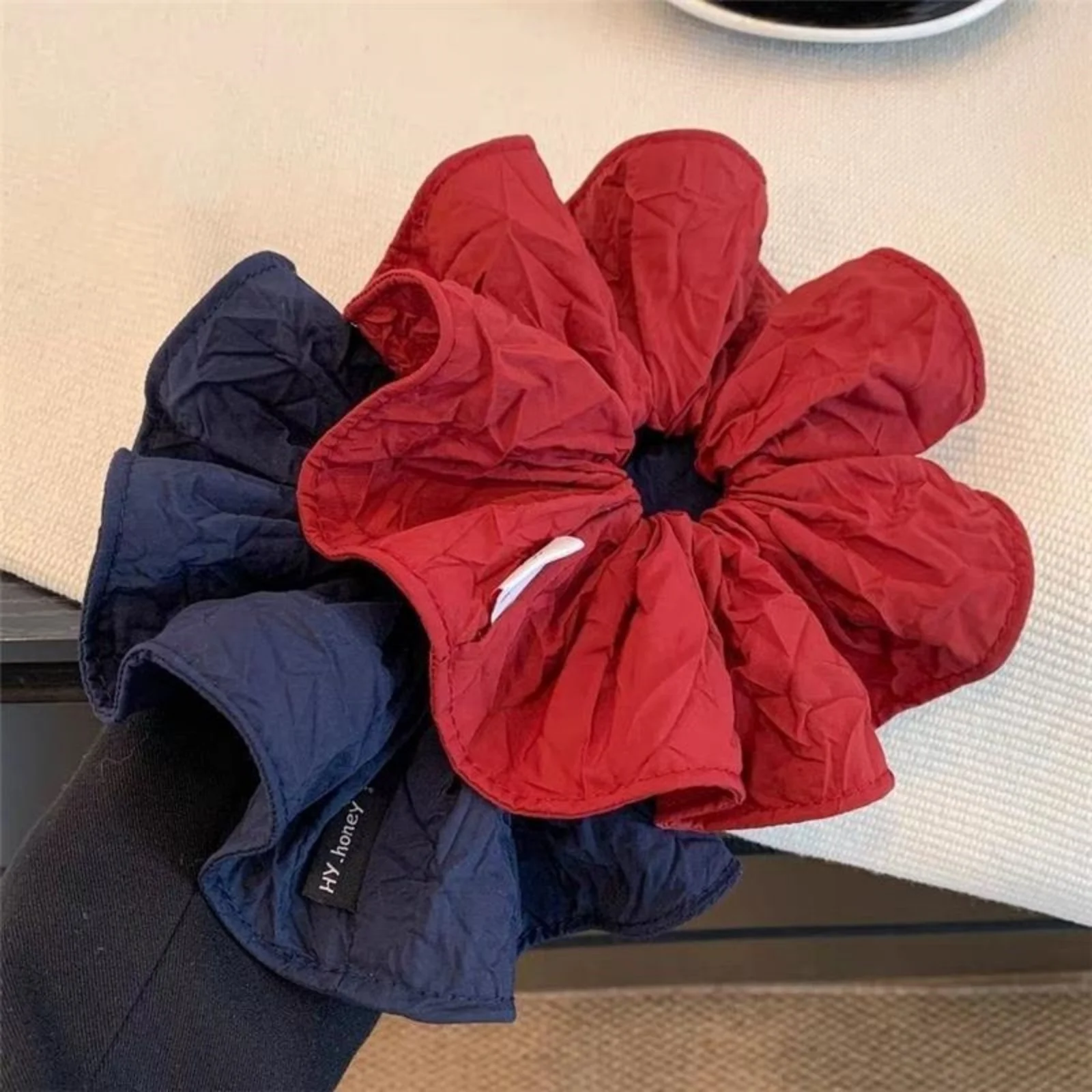 1PCS Christmas Red Navy Scrunchie,Crinkled Fabric Hair Ties, Festive Holiday Hair Accessories, Stylish Daily Hair Decor