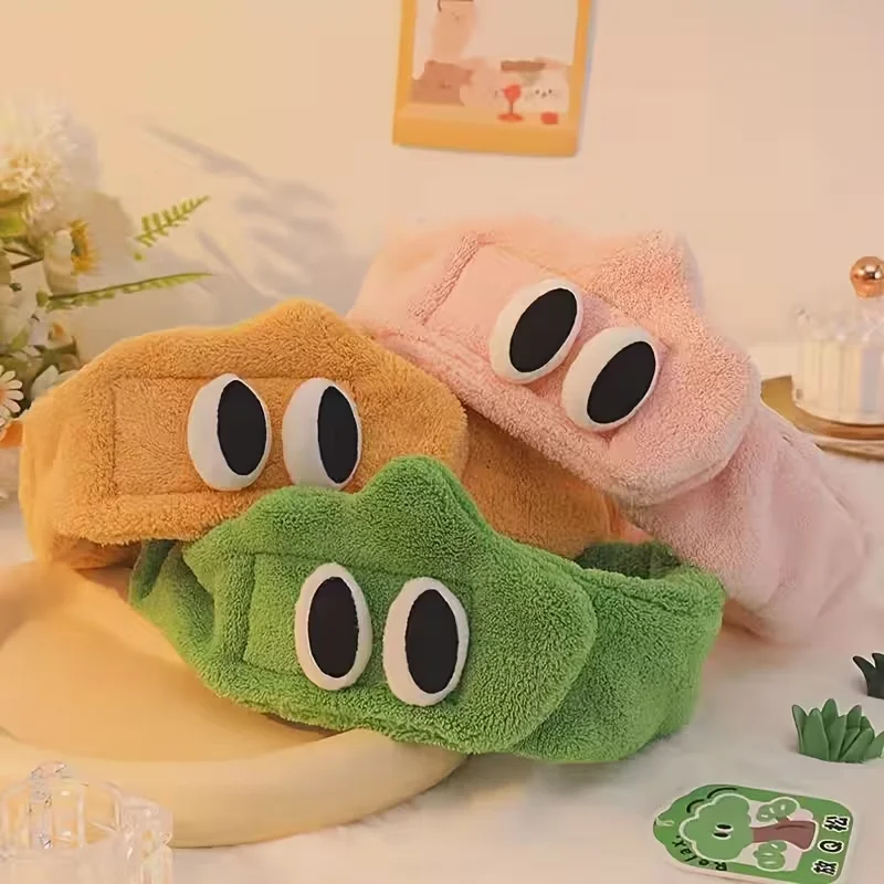 A Cute Cartoon Eye Hair Band for Women, Adjustable, Suitable for Washing the Face and Applying Makeup as a Hair Accessory