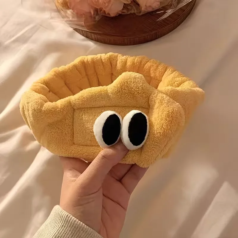 A Cute Cartoon Eye Hair Band for Women, Adjustable, Suitable for Washing the Face and Applying Makeup as a Hair Accessory