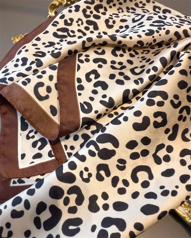New Fashionable Bandanas Imitation Silk 70*70cm Temperament Square Scarves Women Spring/Summer Soft Satin Leopard Print Scarf