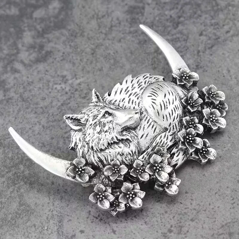 A Vintage Viking Wolf Hairpin, A Gift Featuring the Moon and the Wolf - Perfect for the Occasion.
