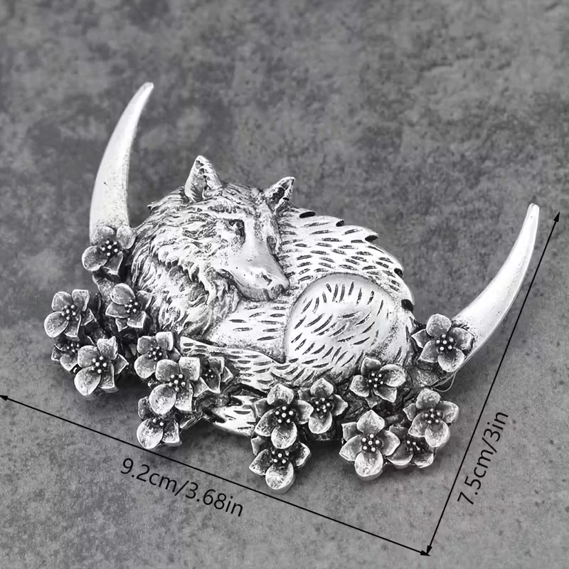 A Vintage Viking Wolf Hairpin, A Gift Featuring the Moon and the Wolf - Perfect for the Occasion.