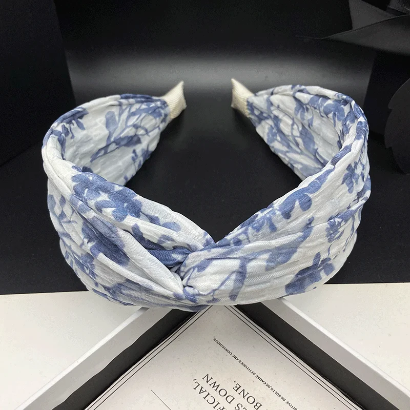 Hairpin Hair Band Women's 2026 Fashion New Simple Fabric Hair Binding Headdress Wide Edge Pressing Hair Washing Headband