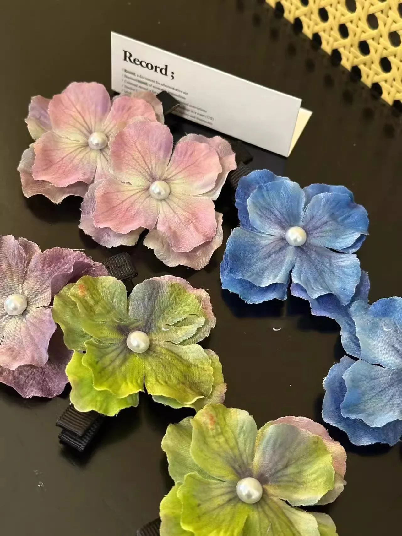2Pcs Spring Hydrangea Hair Clips Women Girls Sweet Braid Hairpins Pearl Floral Barrettes For Travelling Wedding Hair Accessories