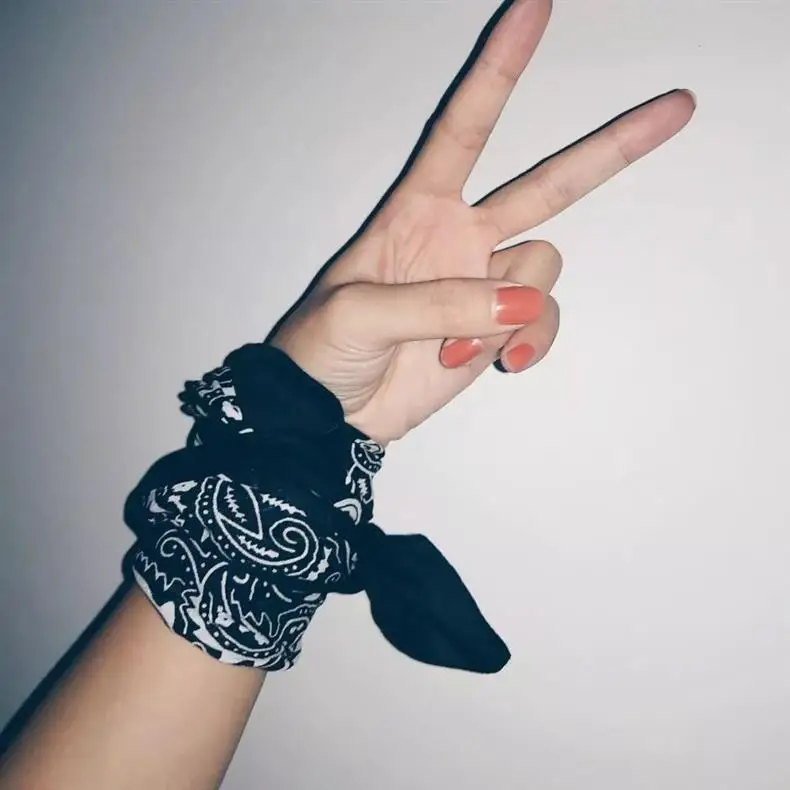 Unisex Men Women Bandana Hairband Cowboy Mens Biker Sports Headwear Wrist Hairwrap Single Sided Head Wrap Scarf Paisley