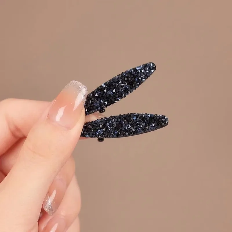 Mini Shiny Rhinestone Hair Clips for Women Bangs Side Clips Bling Crystal Duckbill Barrettes Fashion Hair Accessories Daily Wear
