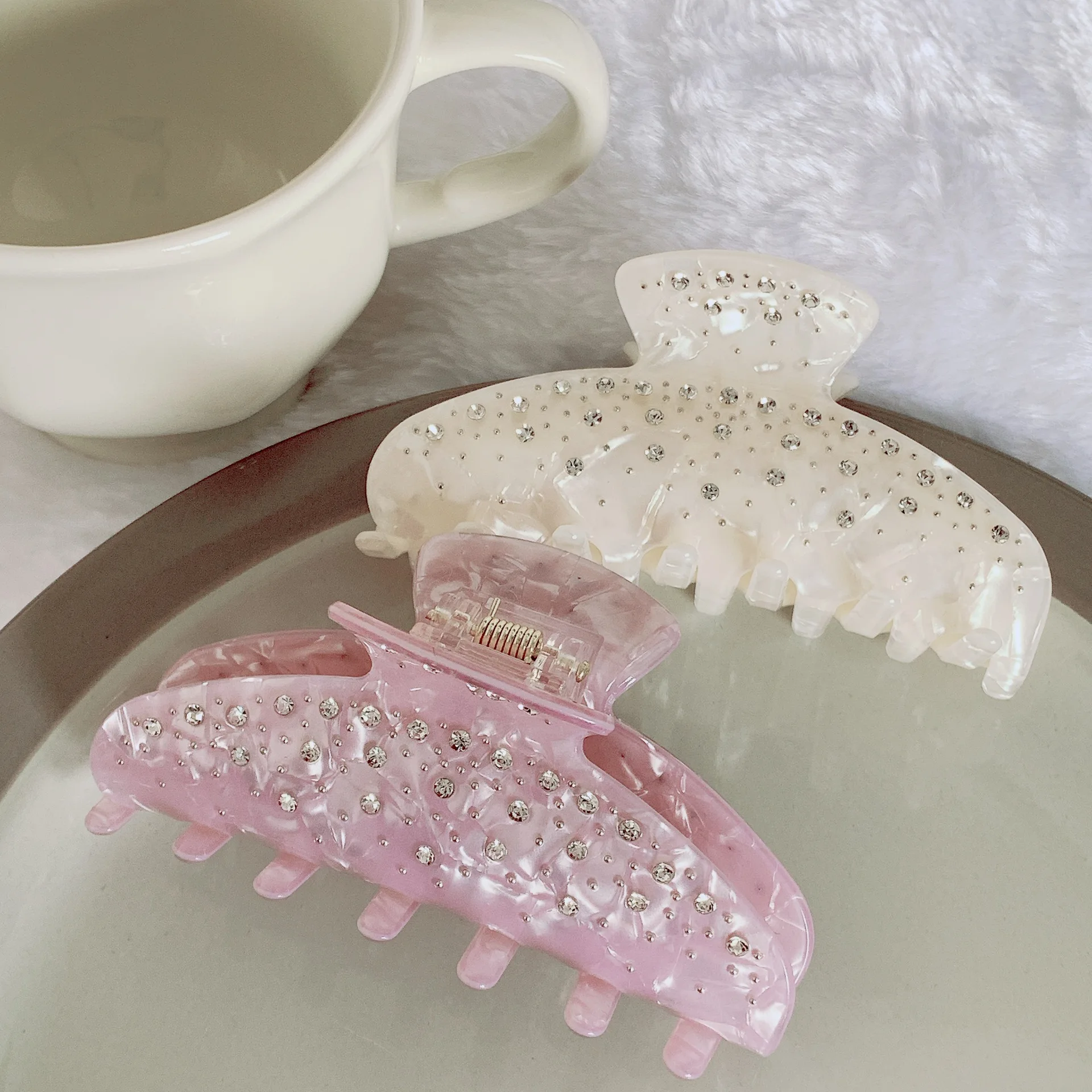 Sweet Elegant Rhinestone Hair Claw Acetate Claw Clips Valentine's Day Gift Crab Hair Clips Hair Accessories for Women