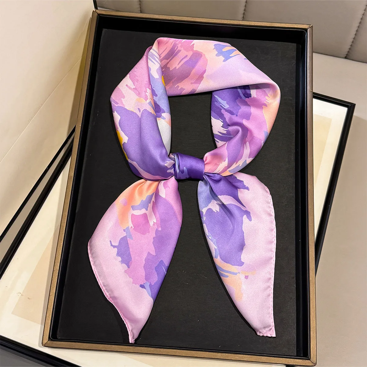 Artistic Print Silk Square Scarfs for Women Headscarf Soft Hijab All Seasons Decorate Fashion Neckerchief Female Foulard Bandana