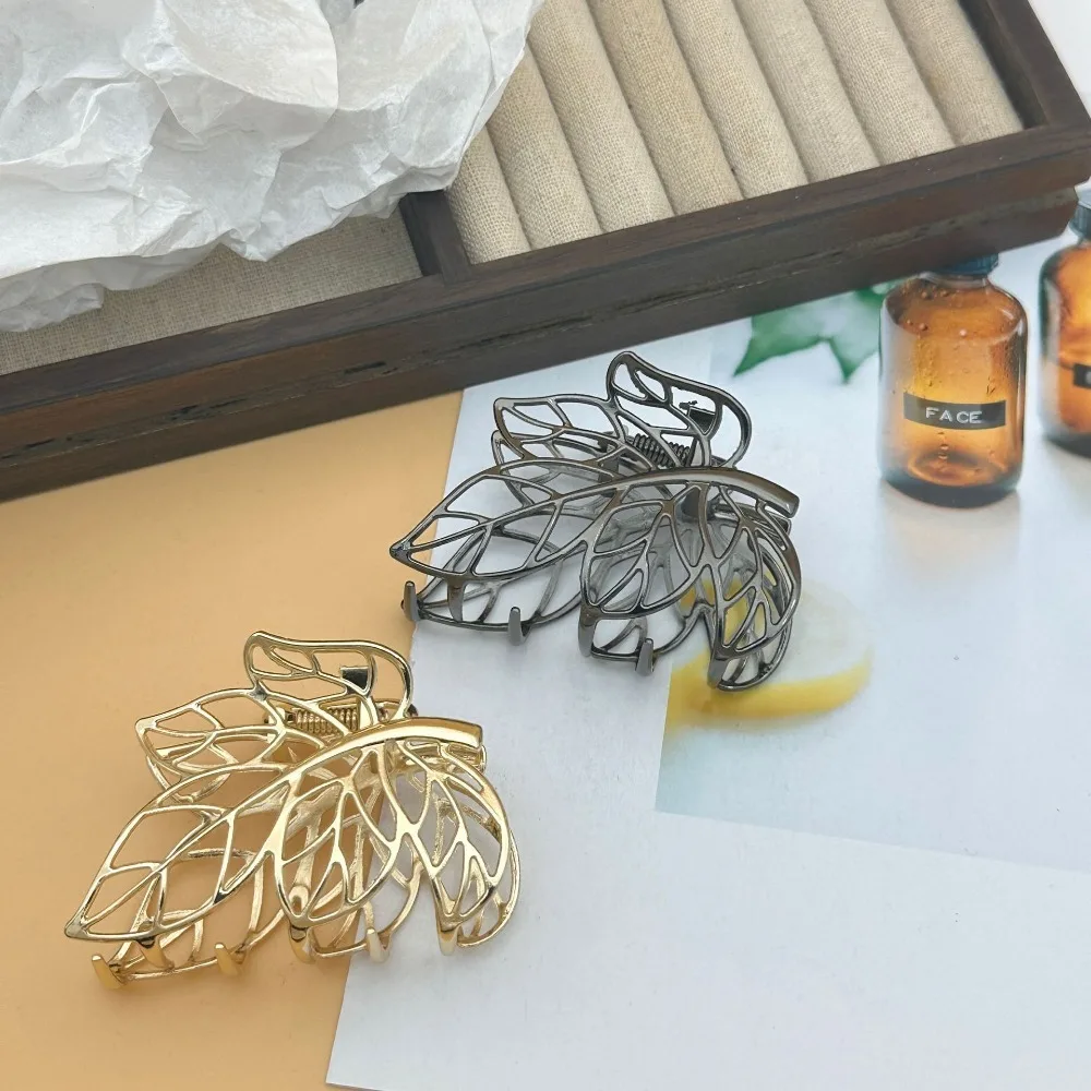 1pc Fashion Boho Hollow Leaf Hair Claw Clip Large Metal Jaw Clip Thick Hair Elegant Nature Inspired Hair Accessories for Women