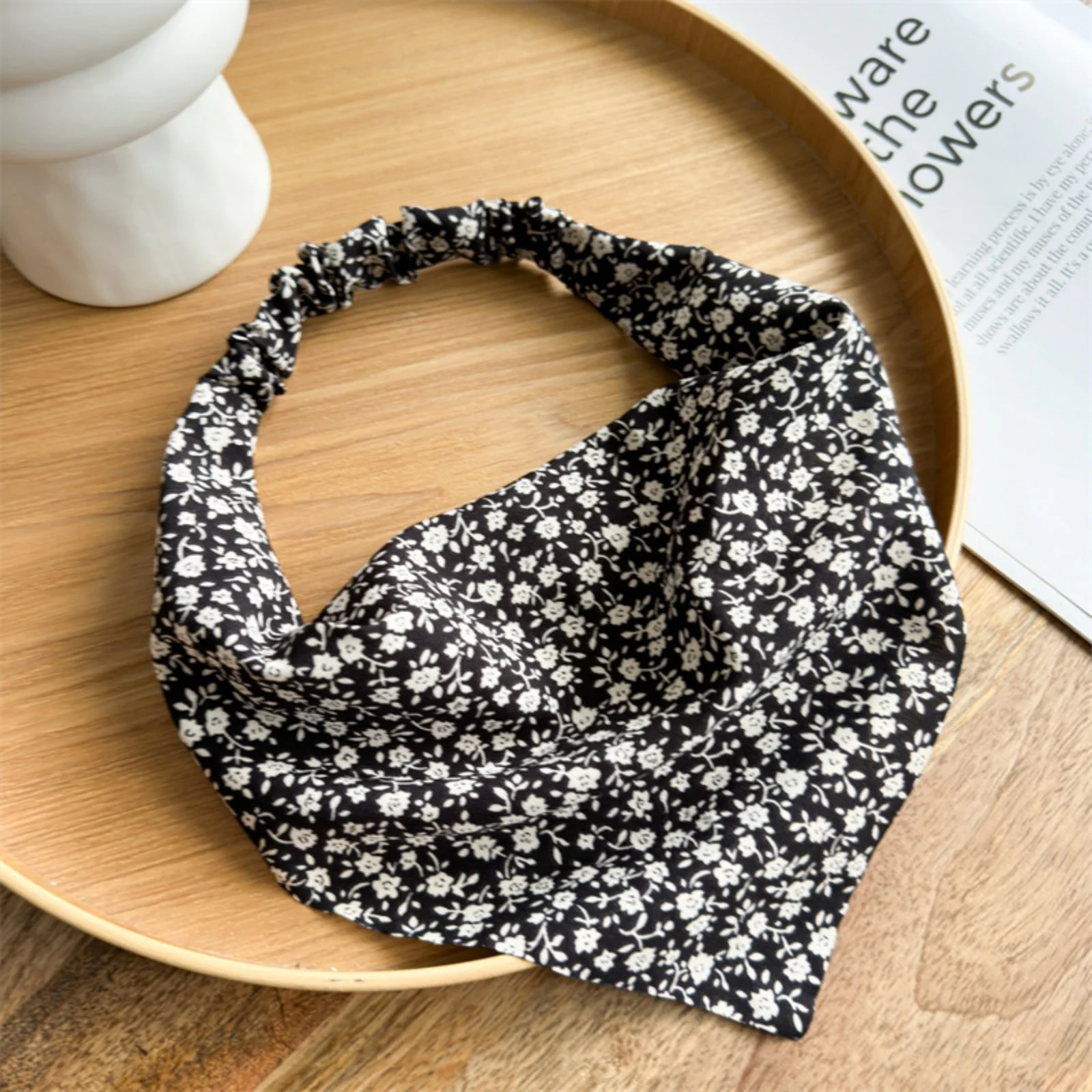 1PCSummer Vintage Floral Triangle Headband, Elastic Boho Flower Print Hair Kerchief, Sweet Breathable Hair Scarf For Women Beach