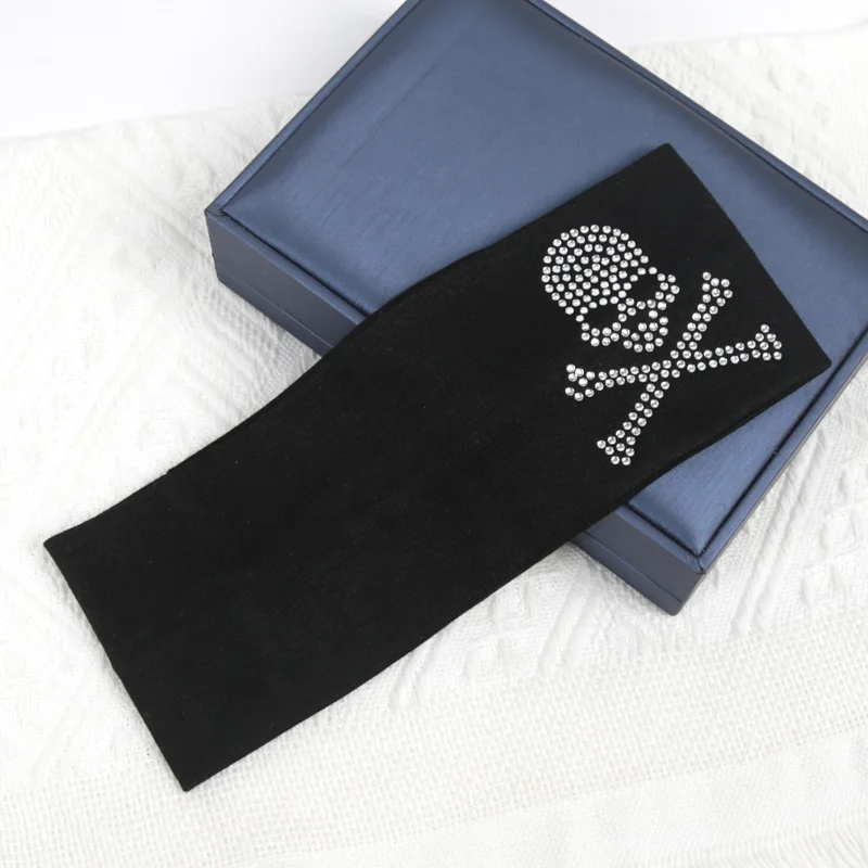 Women's Fashion Plain Headbands SKull Design Rhinestones Elastic Black Y2K Headband for Girls Casual Hair Bands Accessories