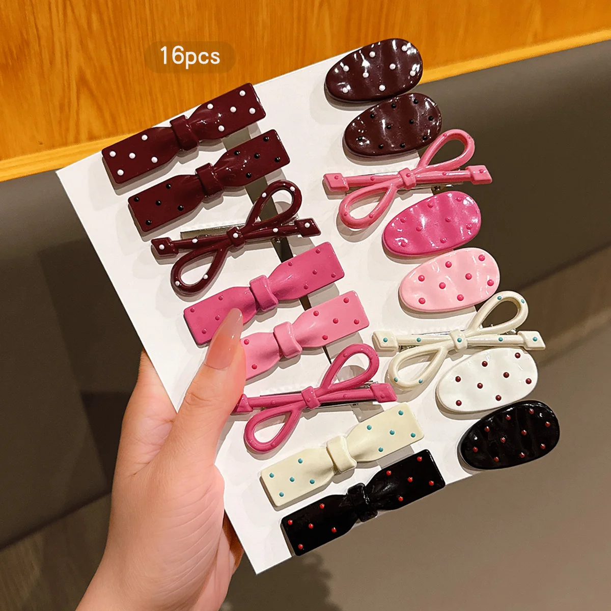 16 Korean colored hair clips with a sweet and stylish style, suitable for daily use as headwear