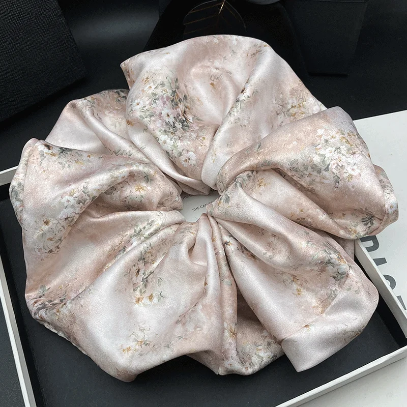 Oversized and Oversized Satin Floral Large Intestine Headband with a High-End and Fashionable Feel, Tied with a Low Ponytail, Me