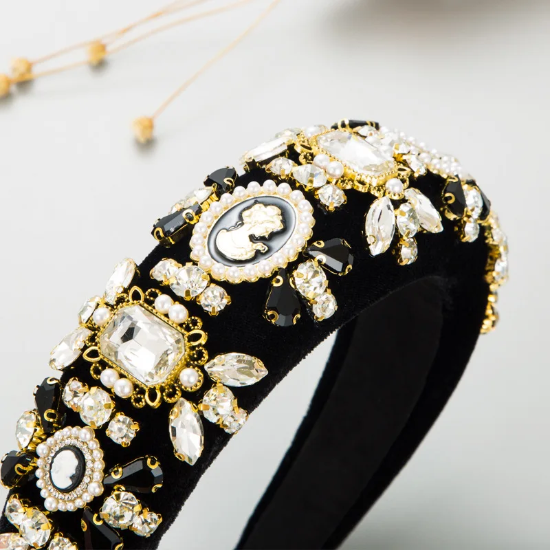 Vintage Cameo Portrait Headband Baroque Crystal Pearl Hairband Luxury Royal Headpiece Antique Style Hair Accessories