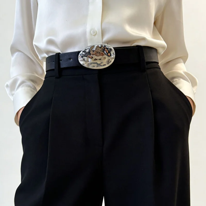 New stylish niche-design minimalist oval leather buckle a sophisticated commuter belt that pairs perfectly with jeans
