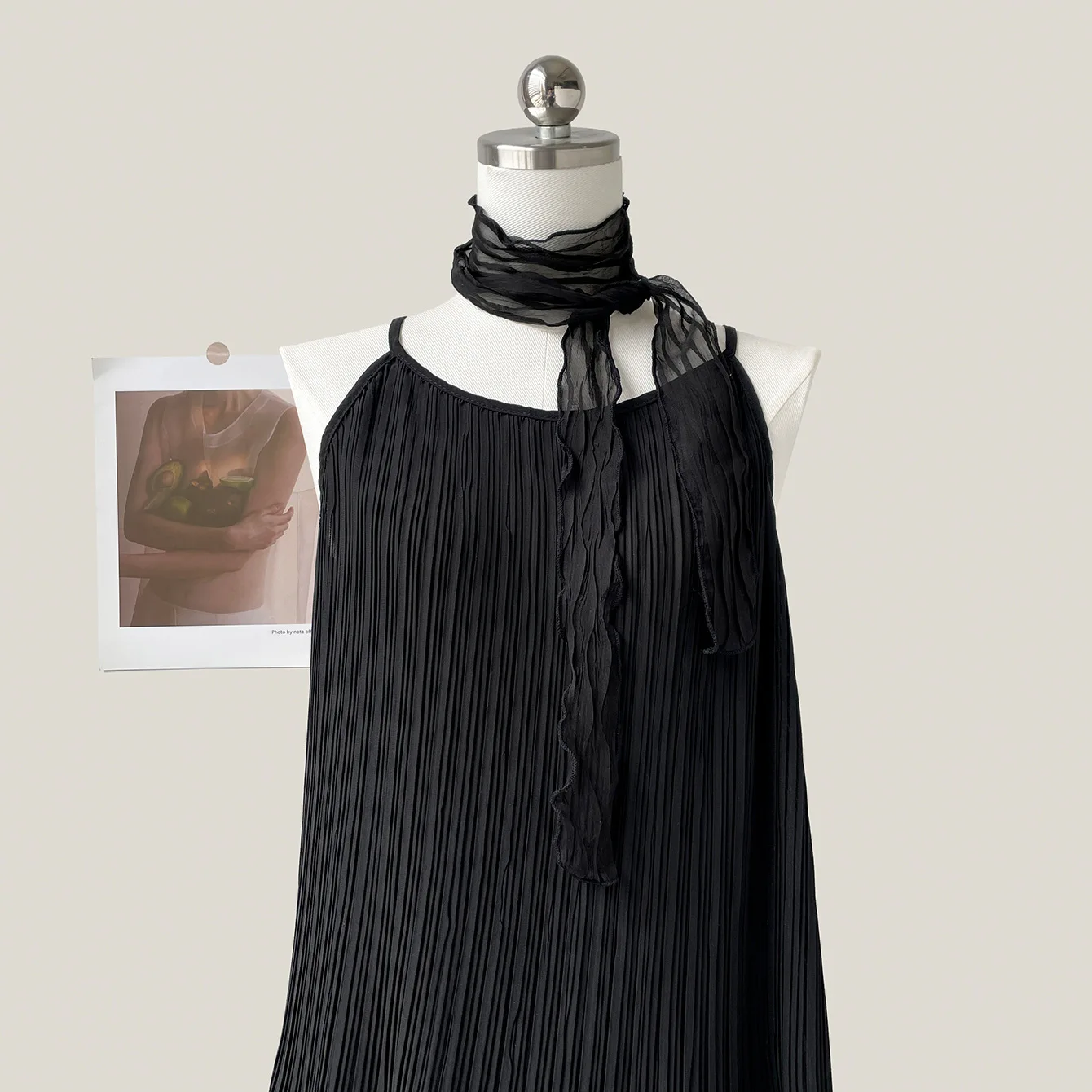 Crinkled Chiffon Skinny Scarf Lightweight Sheer Texture Neckerchief Multi-use Hair Scarf Bag Handle Wrap for Daily Office Gift