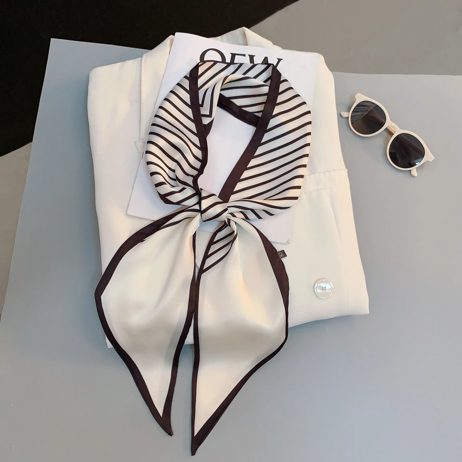 Paisley Print Skinny Scarf For Women Luxury HairBand Soft Stain Silk Ribbon Tie Neck Bag Scarf Fashion Wrist Belt Neckerchief