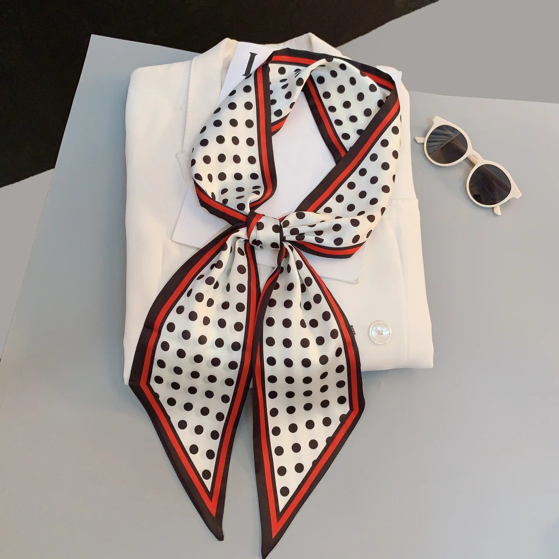 Paisley Print Skinny Scarf For Women Luxury HairBand Soft Stain Silk Ribbon Tie Neck Bag Scarf Fashion Wrist Belt Neckerchief