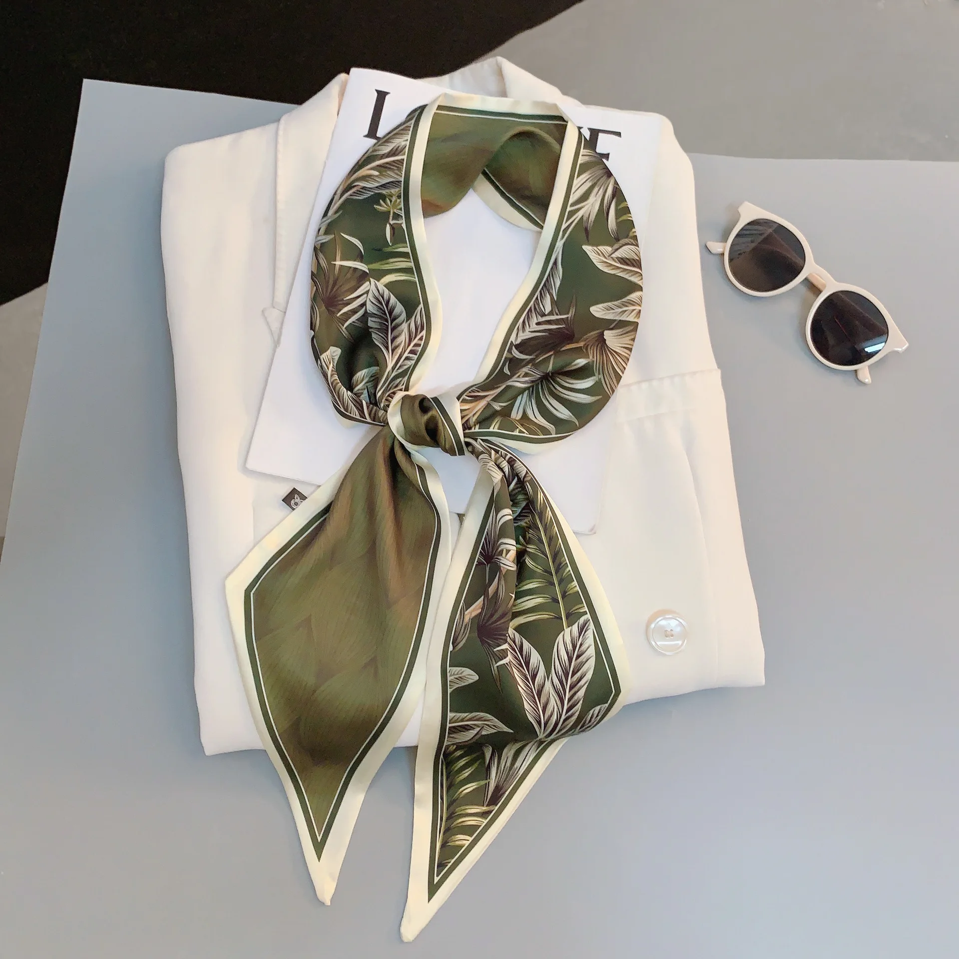 Paisley Print Skinny Scarf For Women Luxury HairBand Soft Stain Silk Ribbon Tie Neck Bag Scarf Fashion Wrist Belt Neckerchief