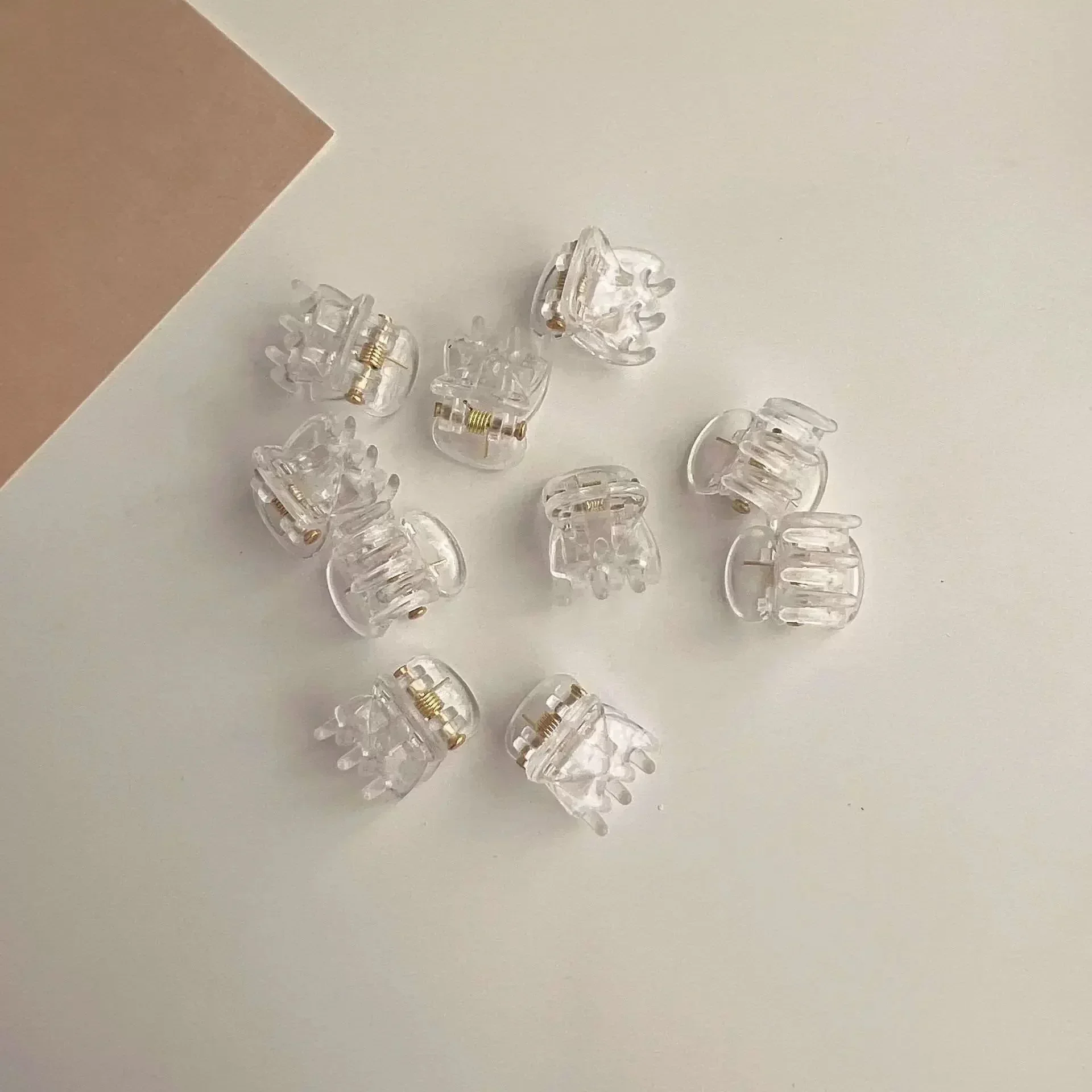 Black Mini Hair Claw Clips for Women Girls Korean Simple Small Transparent Plastic Clips Hairpin Kids Hair Styling Accessories