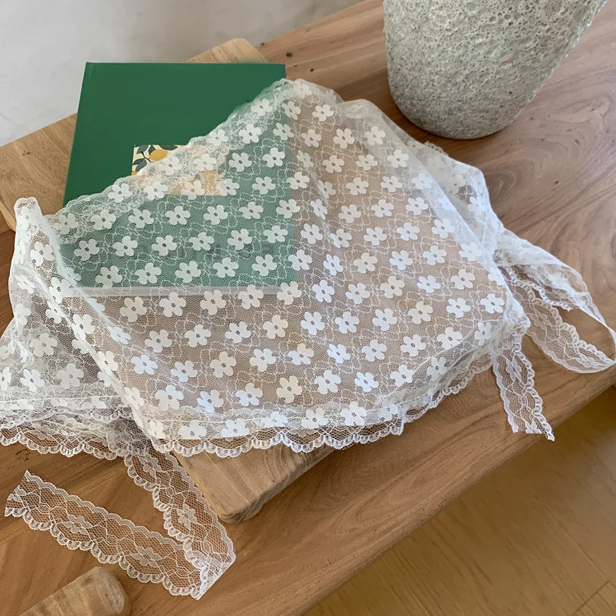 White Sweet Lace Flower Scarf Elegant Feminine Headband Thin Breathable Artistic Style Travel Accessory