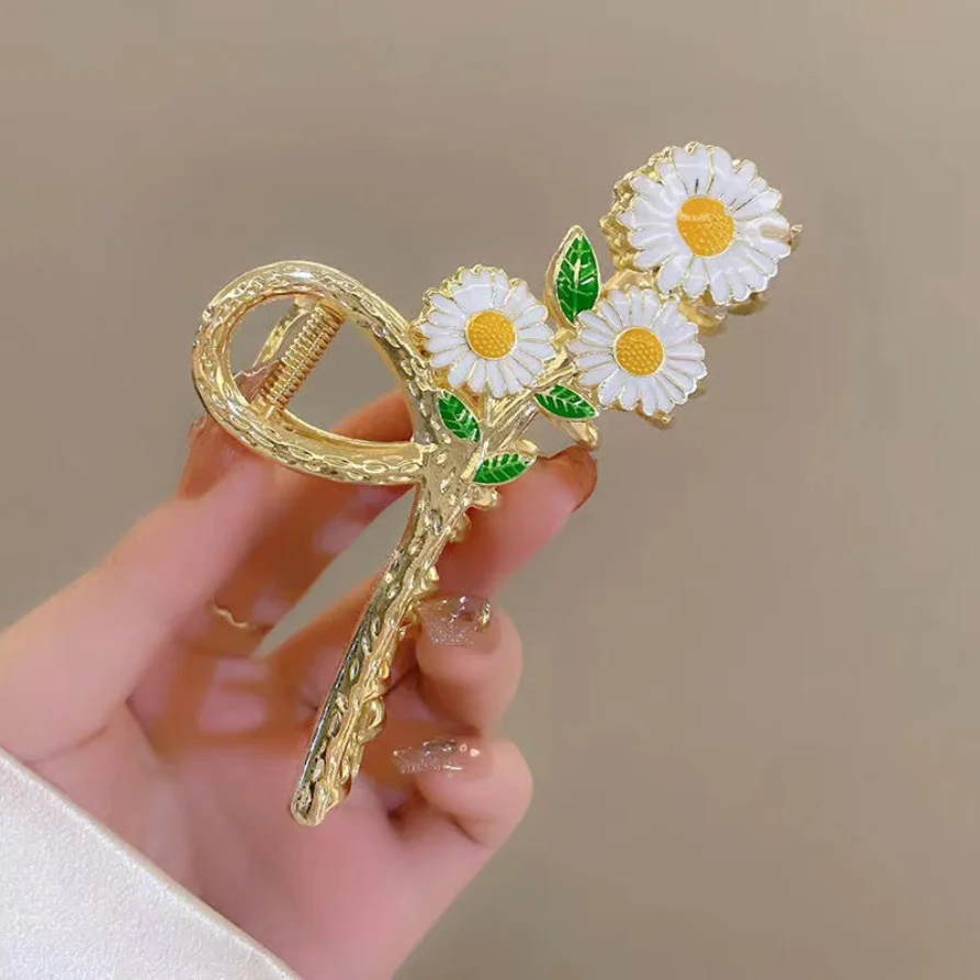 New Female Camellia Flower Grab Clip Retro Ponytail Braid Crab Metal Hair Clip Fashion Sweet Girl Hair Card Hair Accessories