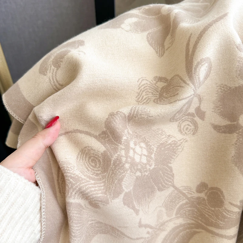 New 2025 Women Fashion Brand lotus Scarf Luxury Autumn Winter Warm Shawls Print Scarve Pashmina Mujer Femme Foulard Bufanda