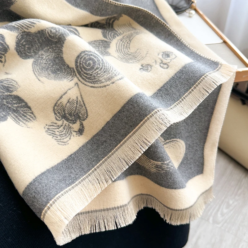 New 2025 Women Fashion Brand lotus Scarf Luxury Autumn Winter Warm Shawls Print Scarve Pashmina Mujer Femme Foulard Bufanda