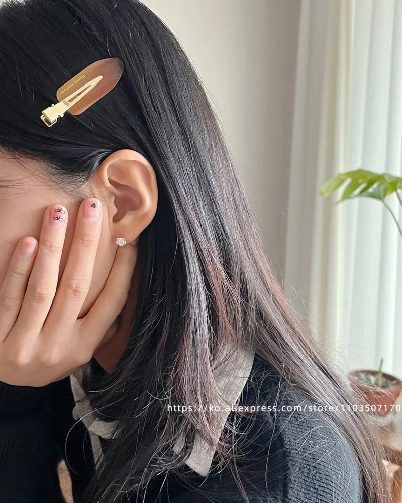 South Korea France traceless makeup clip, small size, simple bangs clip, French versatile side clip, skateboard clip