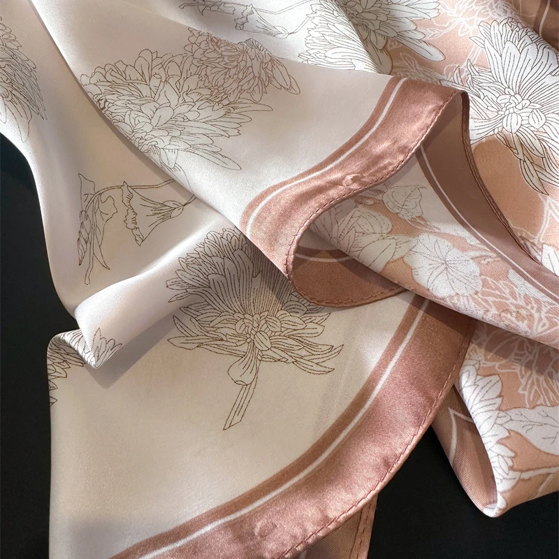 2024 Luxury Floral Print 70cm Square Silk Scarf Women Designer Scarves Bandana Foulard Shawl Hijab Echarpe Hairband Tie Ribbon