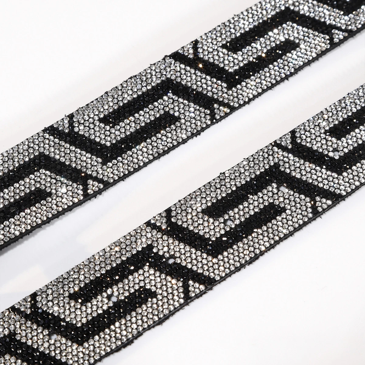 New Women's Fashionable Rhinestone Studded Belt Luxury Shiny Rivet Men's Belt, Street Hip-Hop Punk Rock Style Designer Y2k Belts