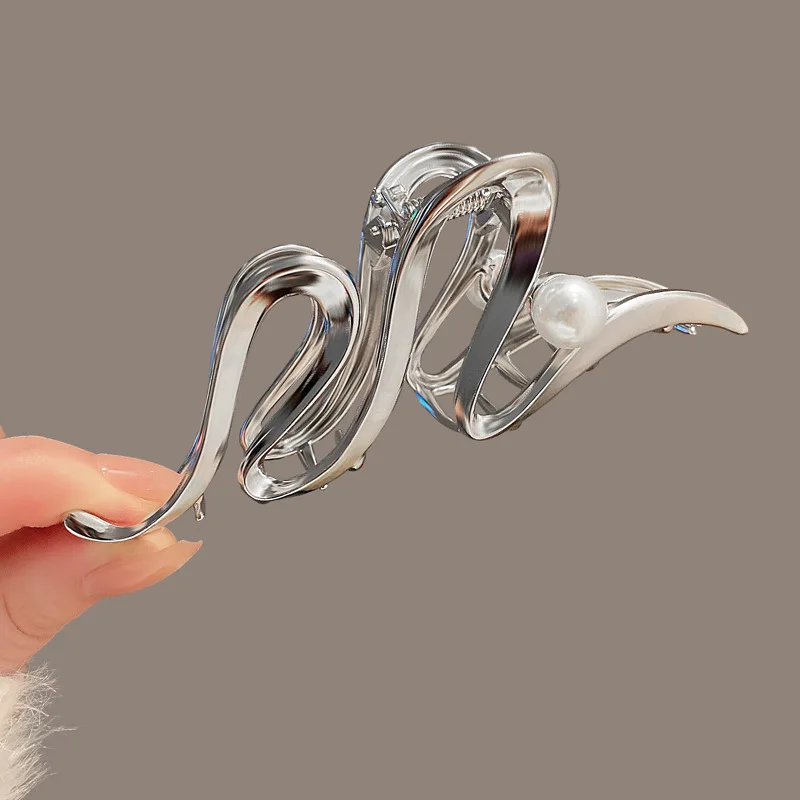 New Women Elegant Geometric Bow Hair Claws Vintage Simple Hair Clip Grab Large Metal Hairpins Barrettes Fashion Hair Accessories