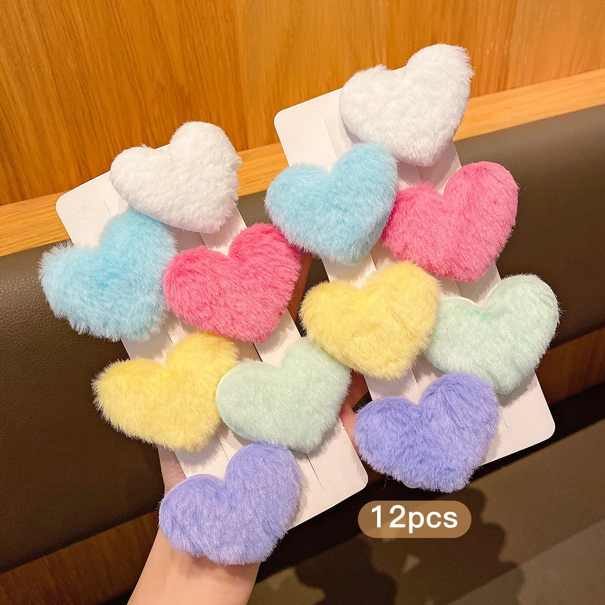 12 color random heart-shaped plush hair clips, sweet and cute, suitable for daily use as hair accessories