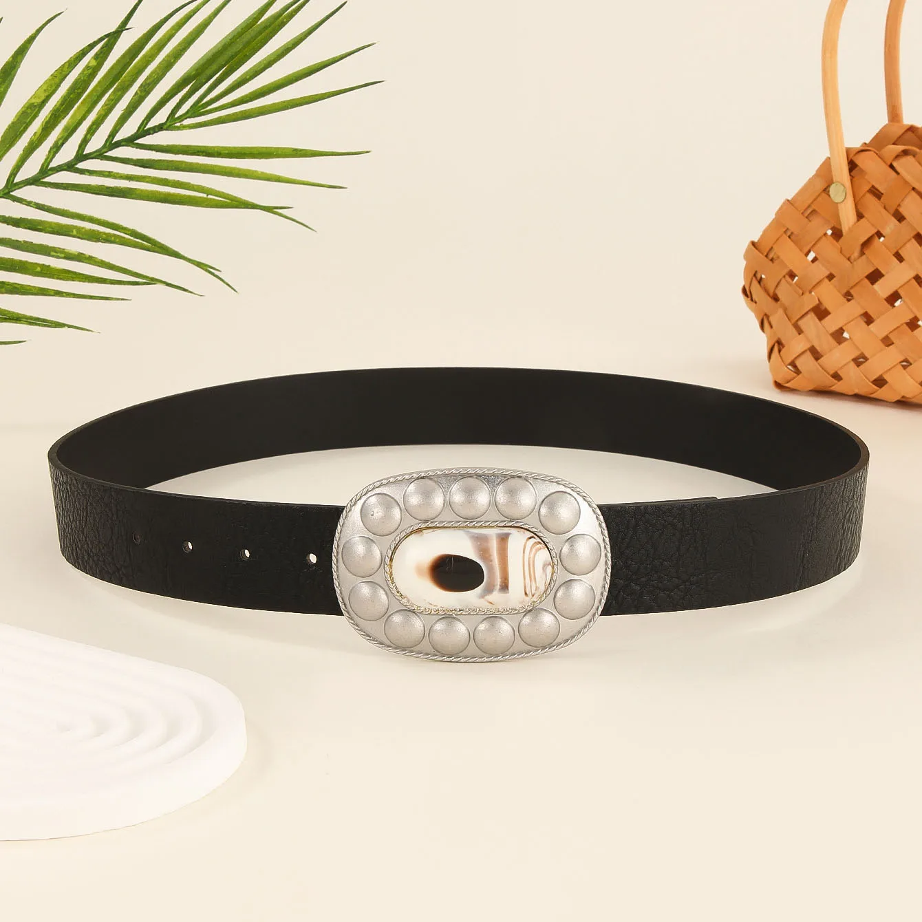 New Exaggerated Fashion Sweet Girl Belt Women's Light Luxury High End Versatile Women's Belt Needle Buckle Decorative Jeans Belt