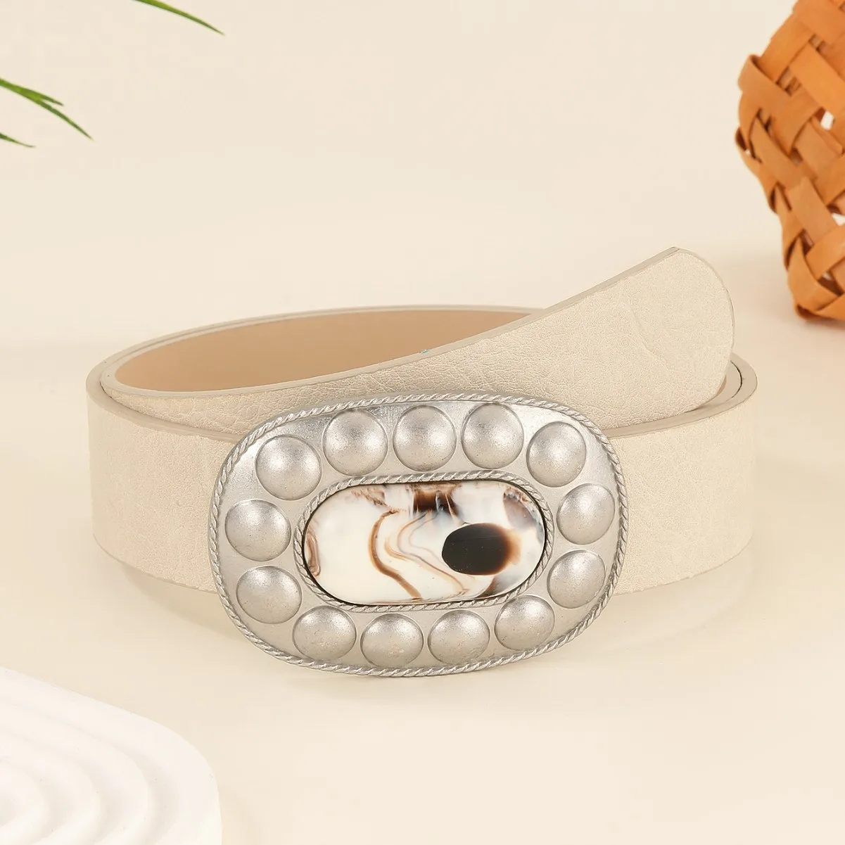 New Exaggerated Fashion Sweet Girl Belt Women's Light Luxury High End Versatile Women's Belt Needle Buckle Decorative Jeans Belt
