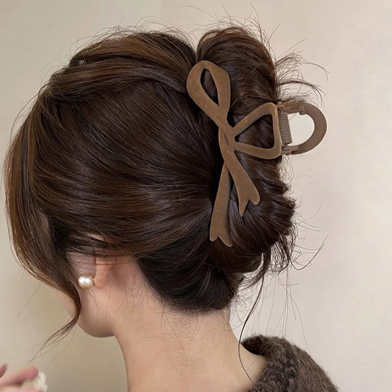 Red Velvet Hair Claw Clip for Women Fall Winter Bows Ribbon Large Hair Clips Elegant Hairpin Female Hair Accessories Girls Gifts