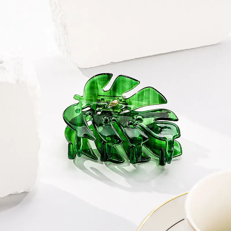 1/2pcs New Texture Leaf Style Fashionable, Fresh, Cute Shark Grab Wash Simple Clip