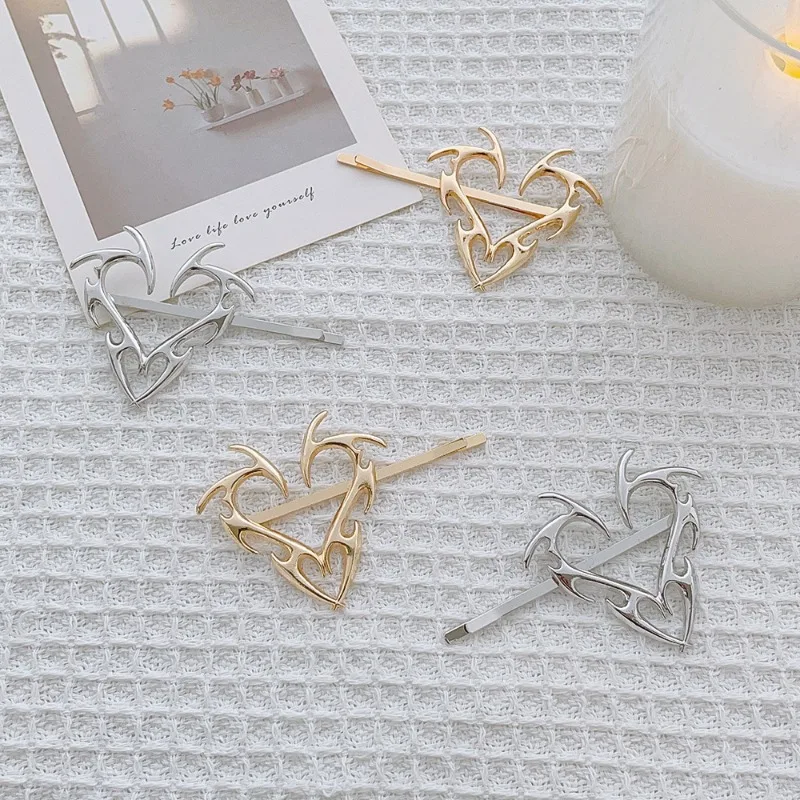 Hip Hop Metal Love Heart Hairpins Korean Trendy Cool Girls Side Clip Women Geometric Unique Design Silver Color Brarrettes