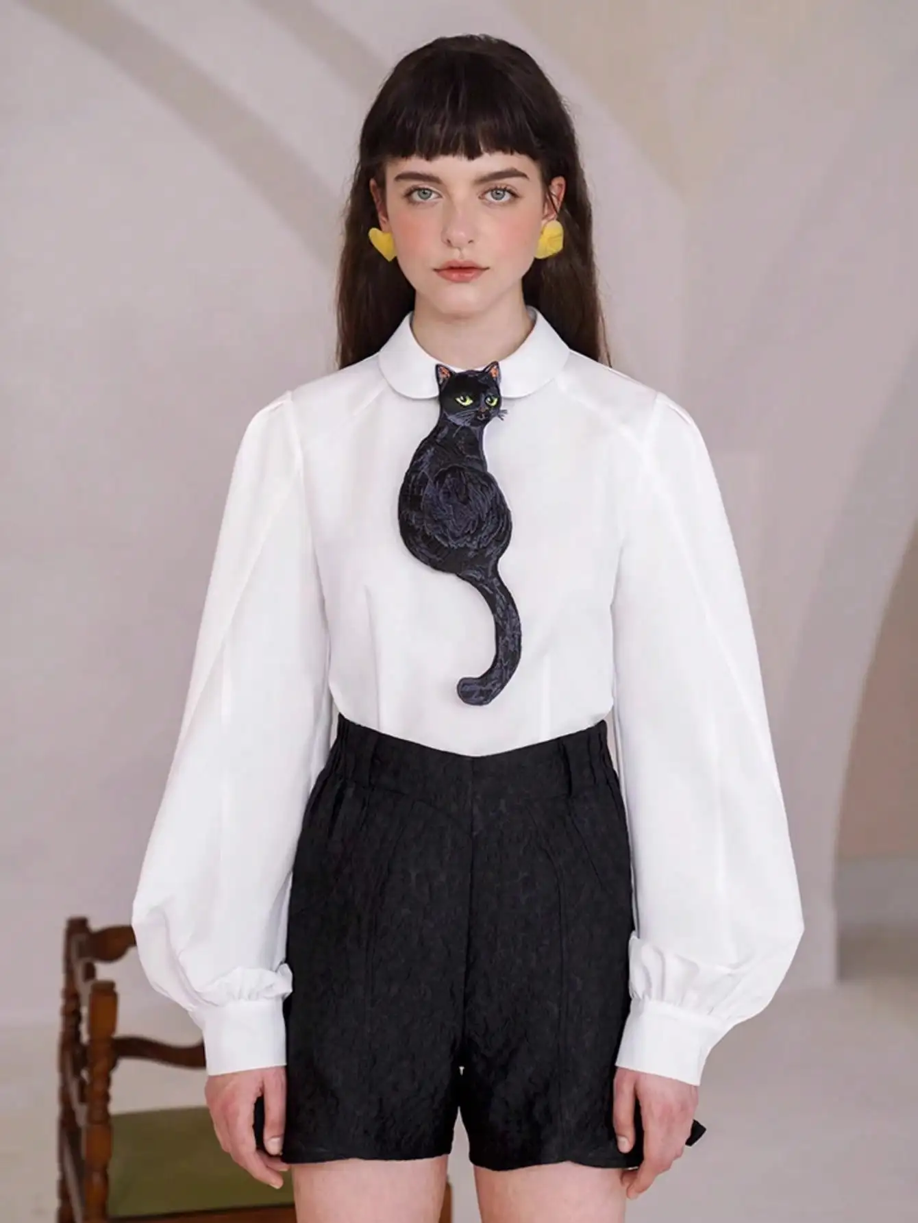 An Original Niche Design Cat-Themed Bohemian French Retro Style Tie, Suitable for Spring, Summer, Autumn, and Winter, with a Unique No-Knot Design, Perfect for Pairing with Shirts and Is Ideal for Parties and Festivals