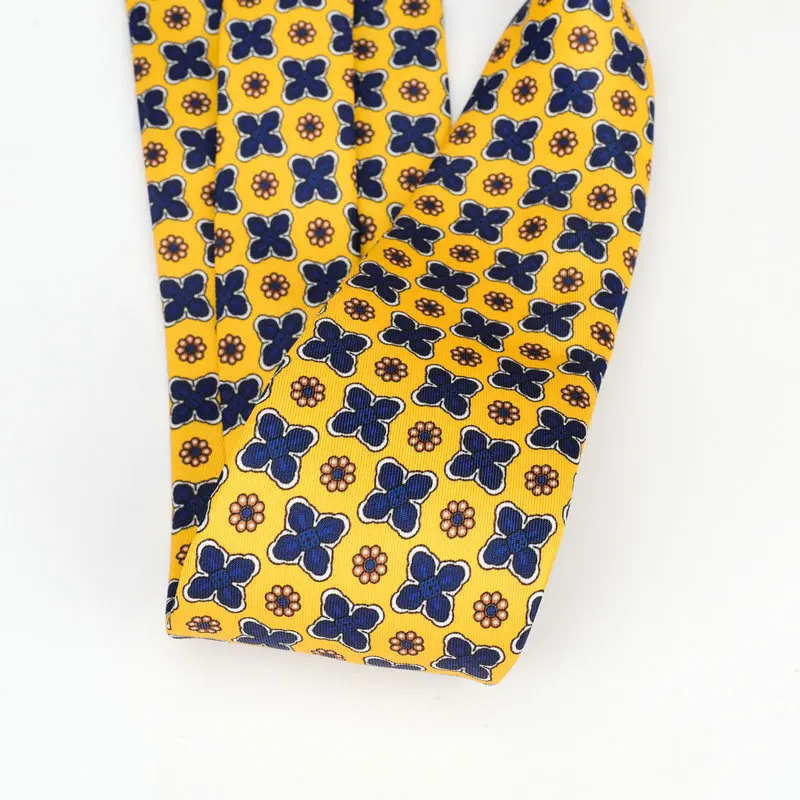 New 8CM Mens Plaid Ties For Man Retro Print Dot Necktie Paisley Floral Designer Tie For Groom Business Wedding Party Accessorrie