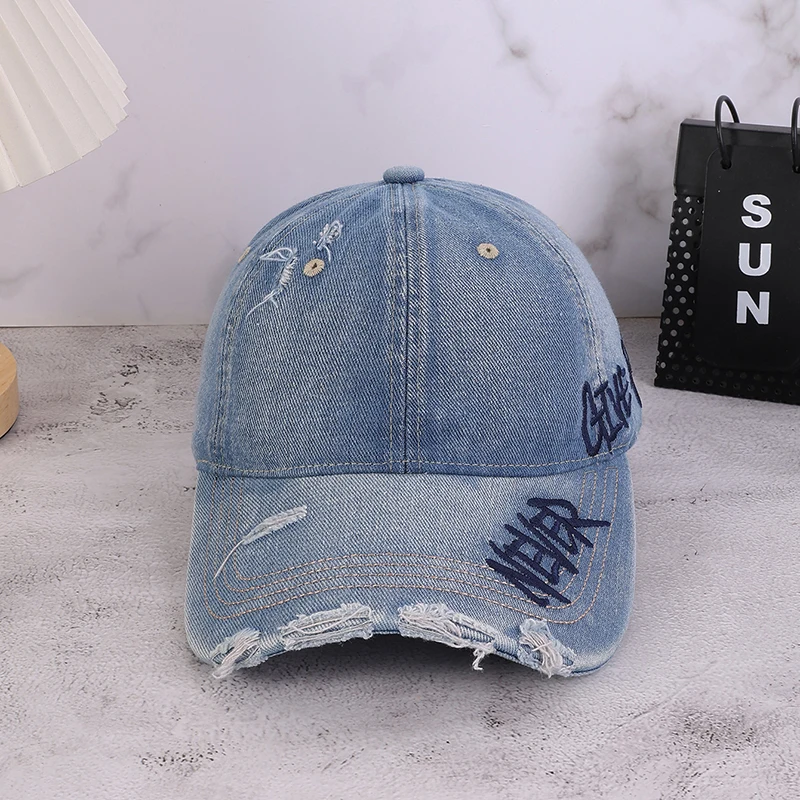 Fashionable and individual letter embroidered baseball caps for couples, street trend casual and versatile sunshade baseball cap