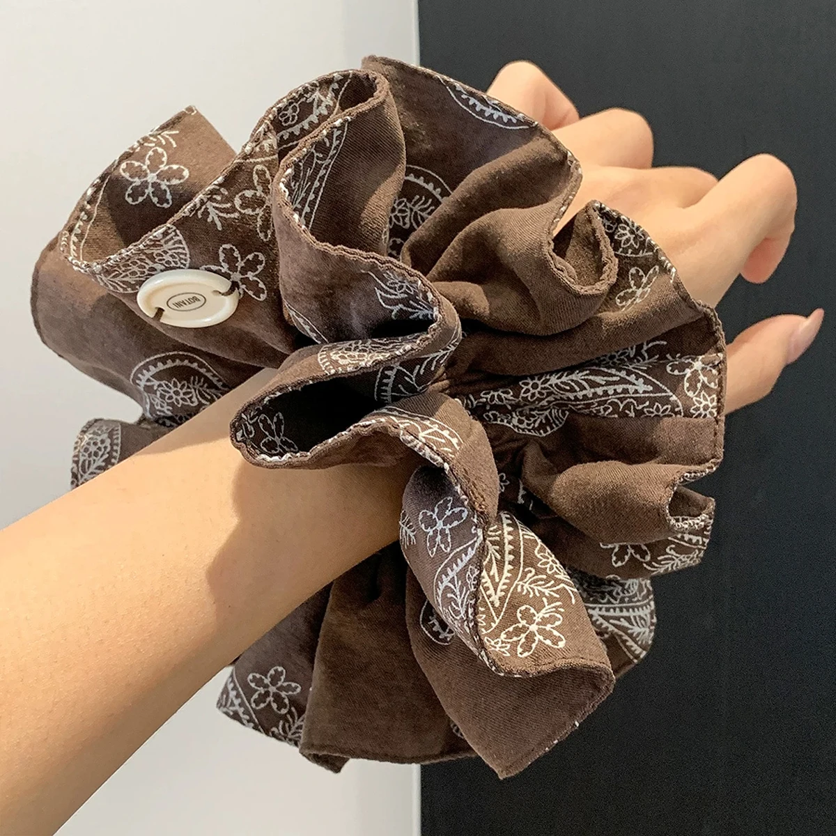 Korean Retro Cashew Flower Double-Layered Large Intestine Hair Tie, High-End and Versatile Hair Rope for Low Ponytail Hair Style