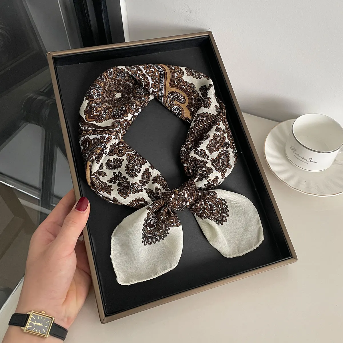 New Fashion 70X70cm Women's Scarf Paisley Print Scarf Cotton Texture Square Shawl Decorative Headband Neck Luxury Design Bandana