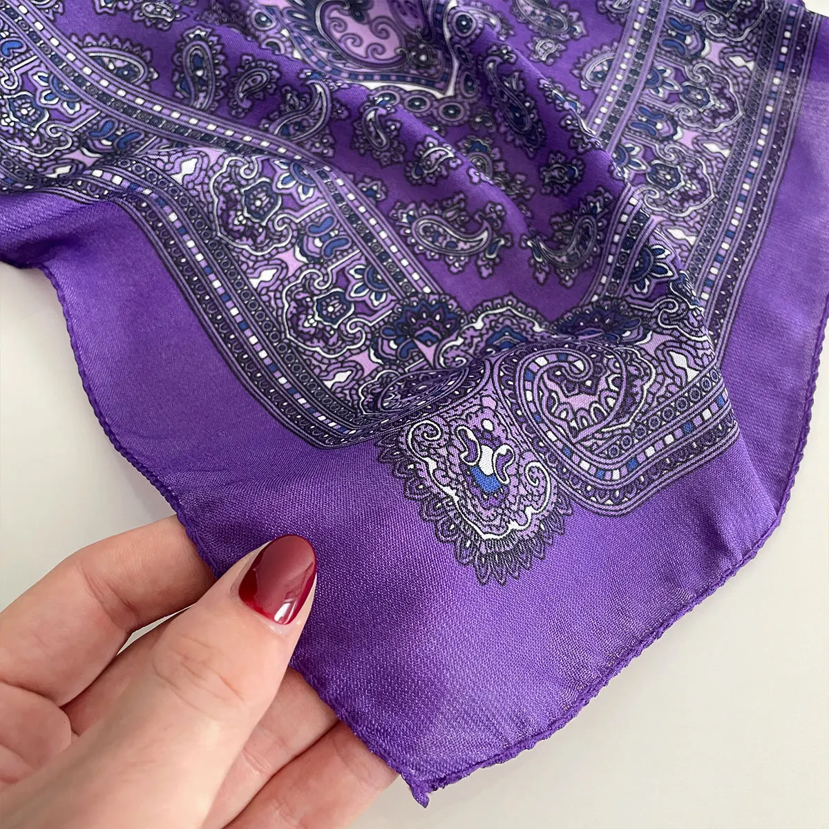 New Fashion 70X70cm Women's Scarf Paisley Print Scarf Cotton Texture Square Shawl Decorative Headband Neck Luxury Design Bandana
