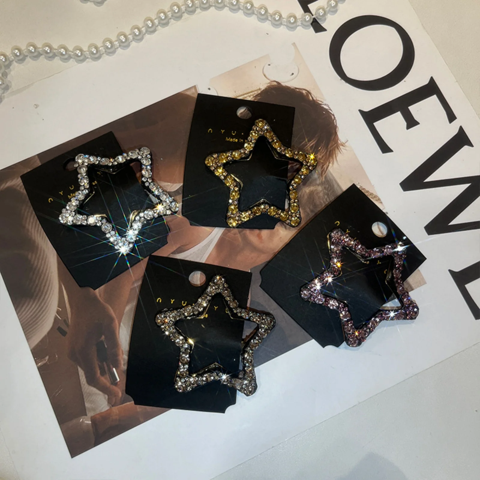 1/4PCS Rhinestone Star Hair Clips for Women: Stylish Hair Accessories to Elevate Your Updo, Ideal for Parties & Daily Looks