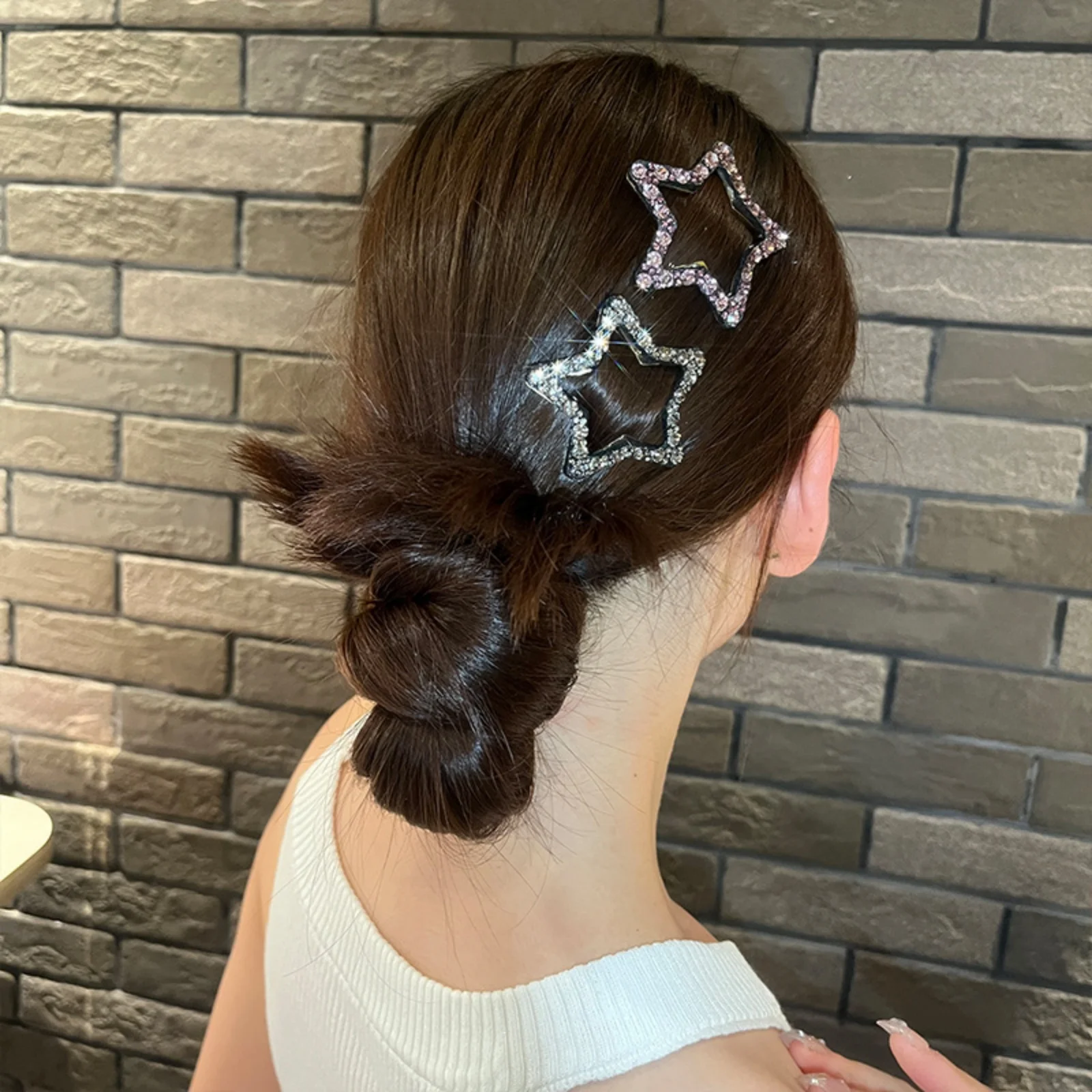 1/4PCS Rhinestone Star Hair Clips for Women: Stylish Hair Accessories to Elevate Your Updo, Ideal for Parties & Daily Looks