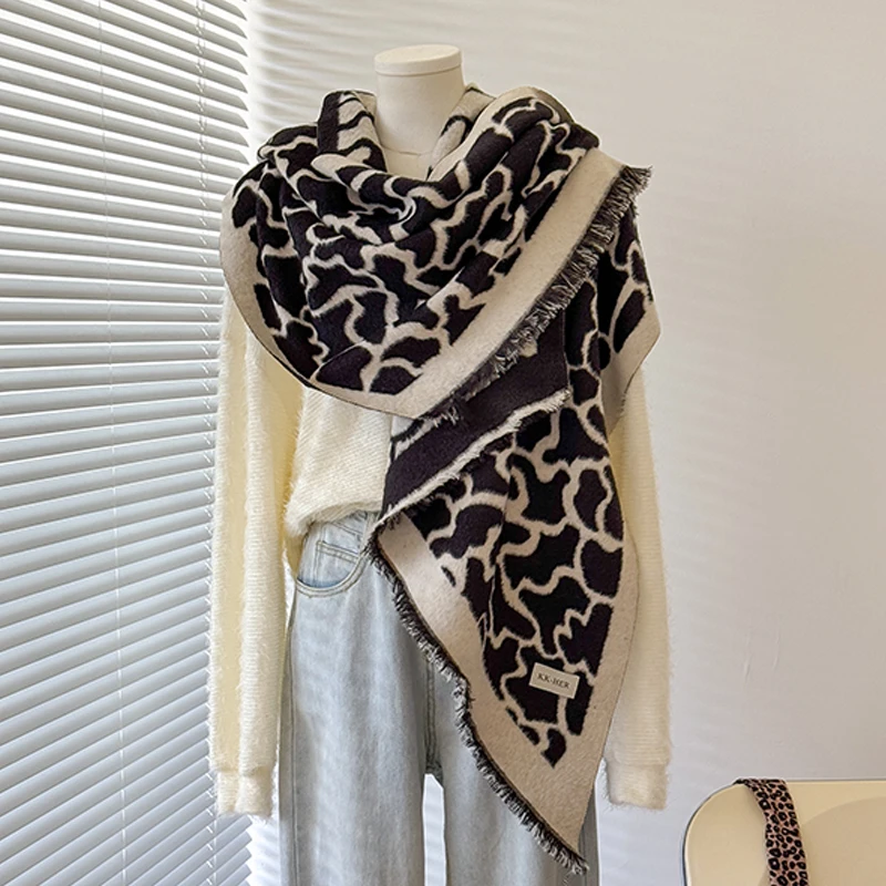 2025 New Design Women's Winter Cashmere Scarf - Elegant Warm Leopard Print Pashmina Shawl, Poncho & Bufanda