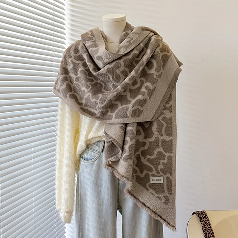 2025 New Design Women's Winter Cashmere Scarf - Elegant Warm Leopard Print Pashmina Shawl, Poncho & Bufanda