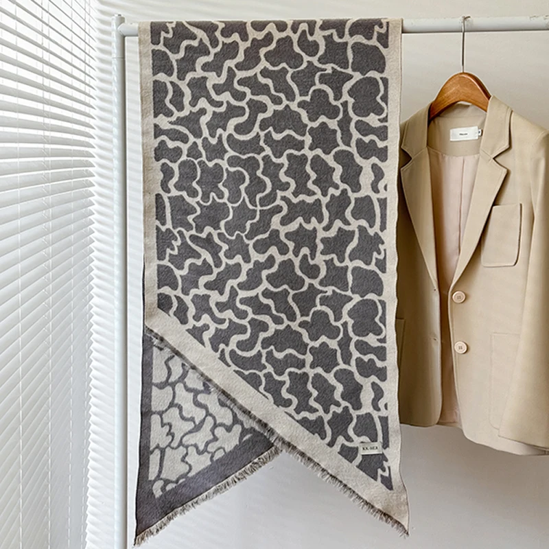 2025 New Design Women's Winter Cashmere Scarf - Elegant Warm Leopard Print Pashmina Shawl, Poncho & Bufanda