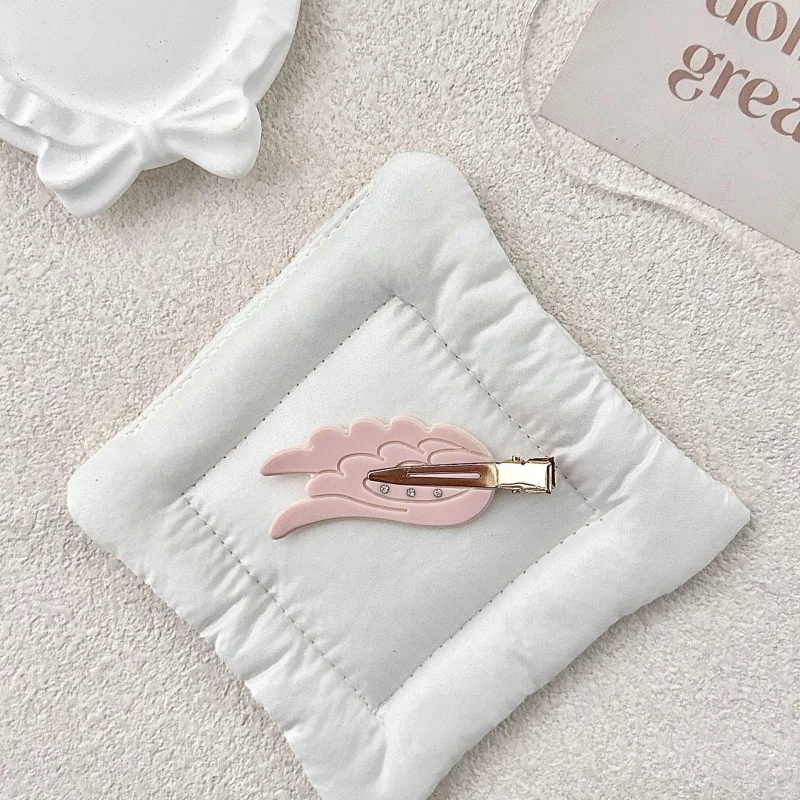 Y2K Cute Wing Hair Clips Invisible Side Bang Clip Hairpin for Women Kawaii Hair Accessories for Women Girls Headwear Party Gifts